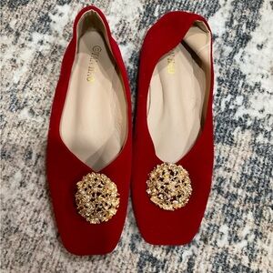 Yan Hao Chunky Gold Pearl Broach Red Suede Loafers Size 9